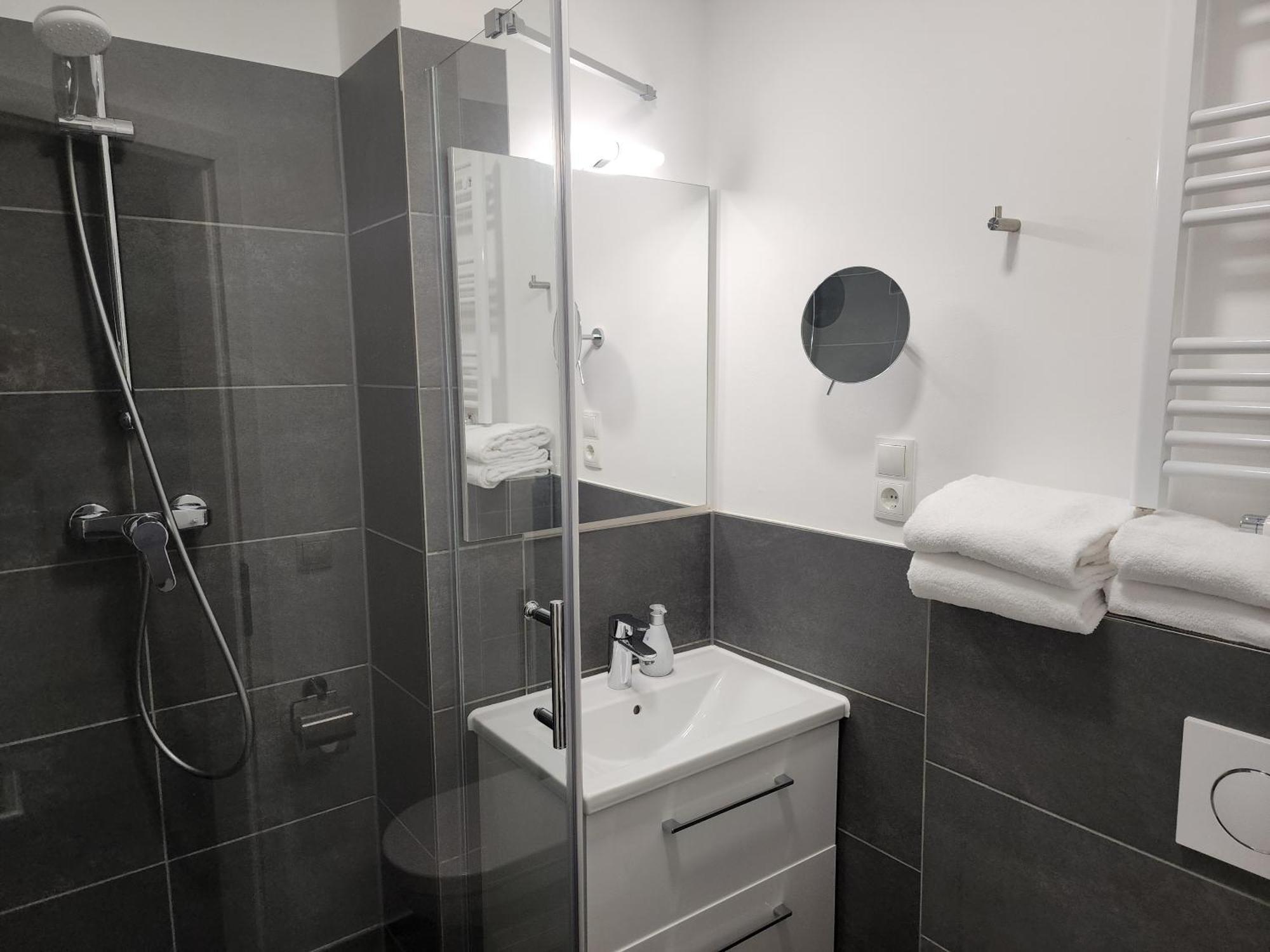 Davin City Aparments - Self-Check-In Hamburg Exterior photo